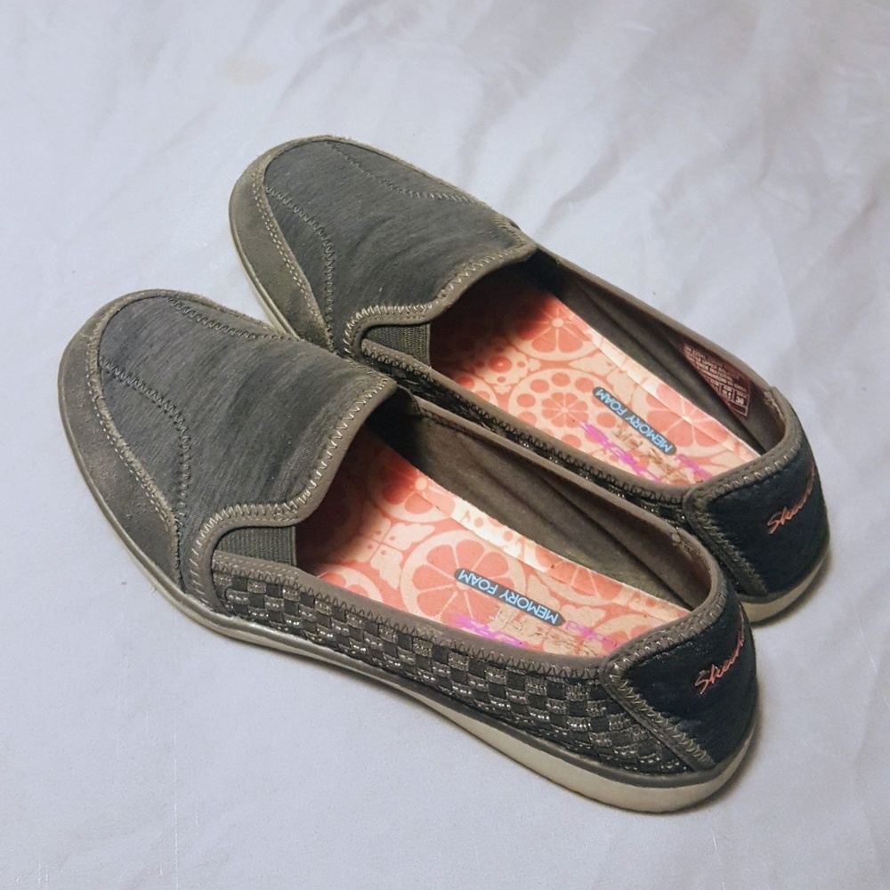 Women's Skecher casual flats boat shoes